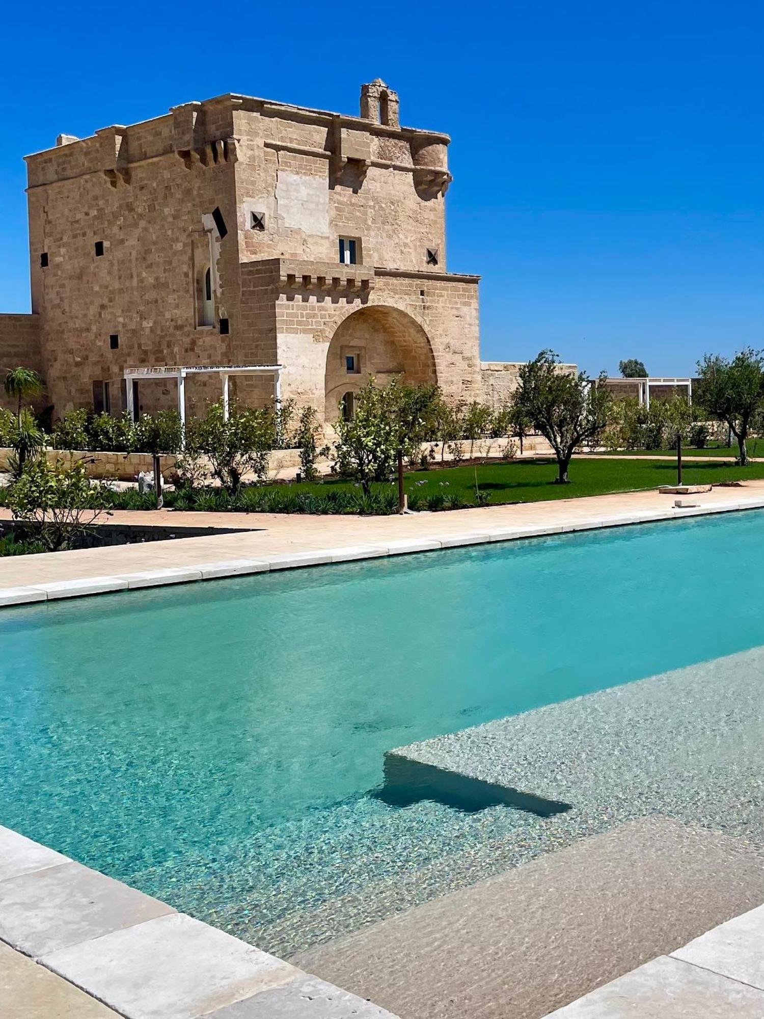 Masseria Donna Menga - The Leading Hotels Of The World Torre Lapillo Exteriör bild