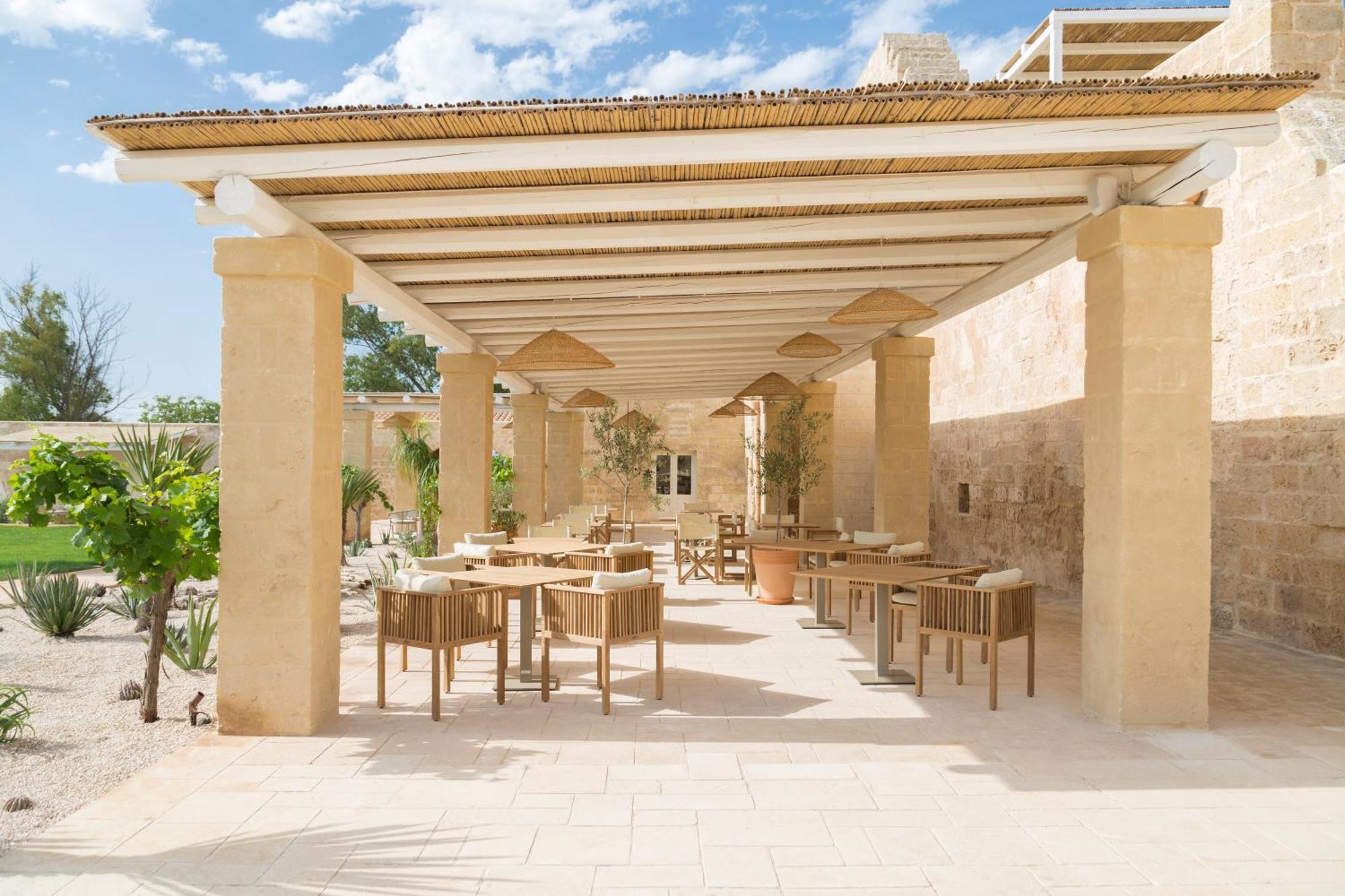 Masseria Donna Menga - The Leading Hotels Of The World Torre Lapillo Exteriör bild