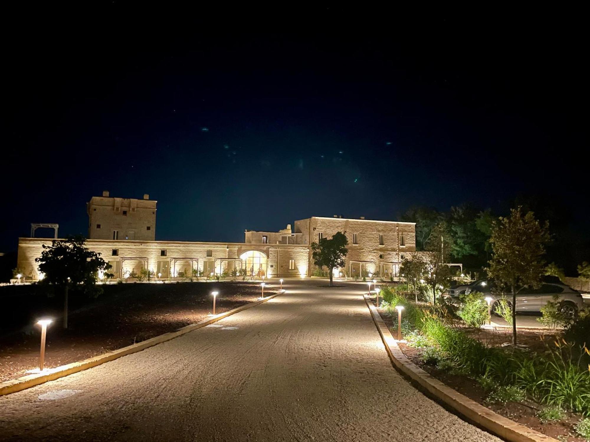 Masseria Donna Menga - The Leading Hotels Of The World Torre Lapillo Exteriör bild