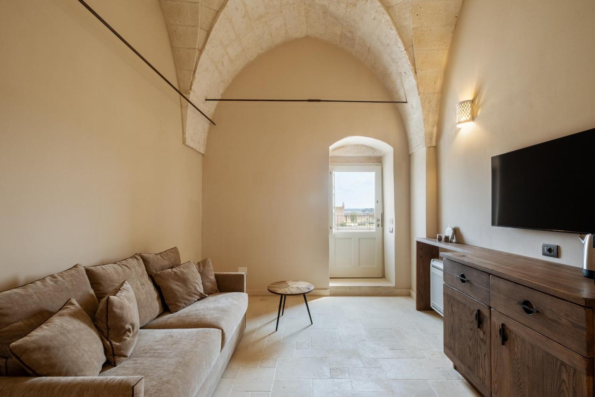 Masseria Donna Menga - The Leading Hotels Of The World Torre Lapillo Exteriör bild
