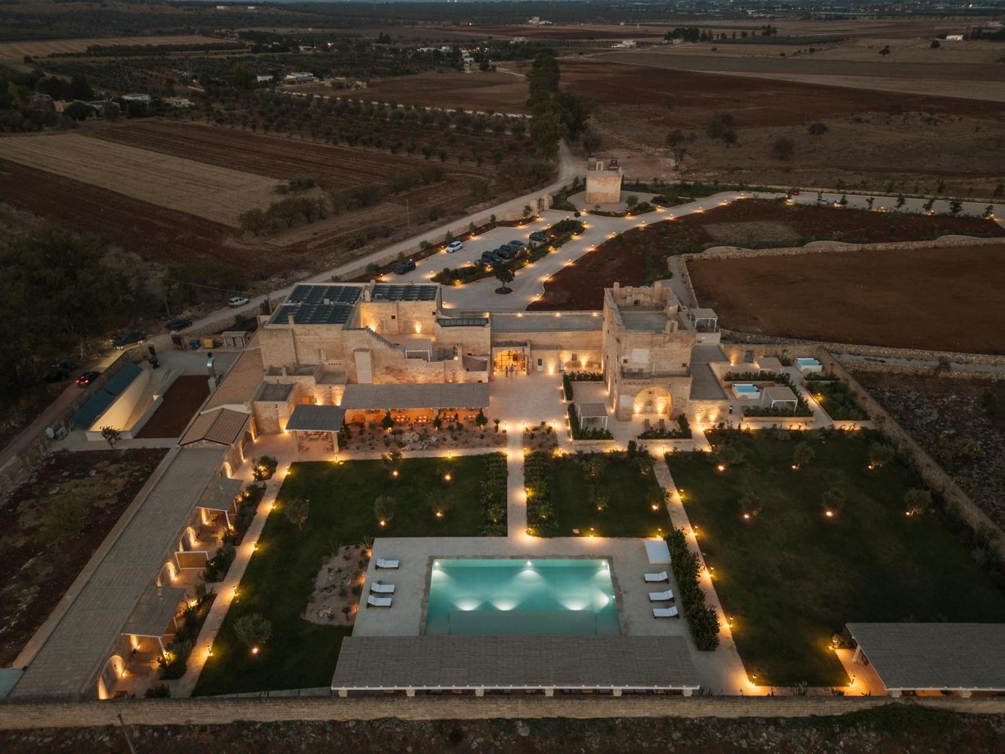 Masseria Donna Menga - The Leading Hotels Of The World Torre Lapillo Exteriör bild